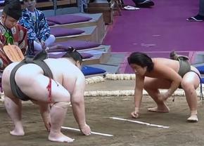 Rezultat neașteptat la Sumo: un luptător de 16 ani a câștigat în 10 secunde un duel cu un adversar cu 100 de kilograme în plus