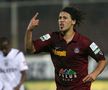 Fostul jucător de la CFR Cluj, Cristian Fabbiani (41 de ani), a devenit antrenor și lucrează în Argentina, țara natală. O pregătește pe Deportivo Riestra, formația de pe locul 9 în primul eșalon.