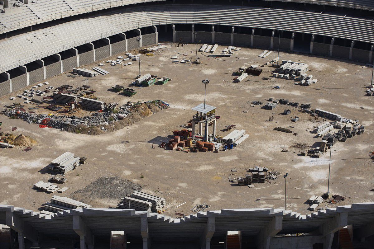 Vor relua lucrările la al patrulea cel mai mare stadion al țării, lăsat de 15 ani în PARAGINĂ! Costă 241 mil. € și arată spectaculos