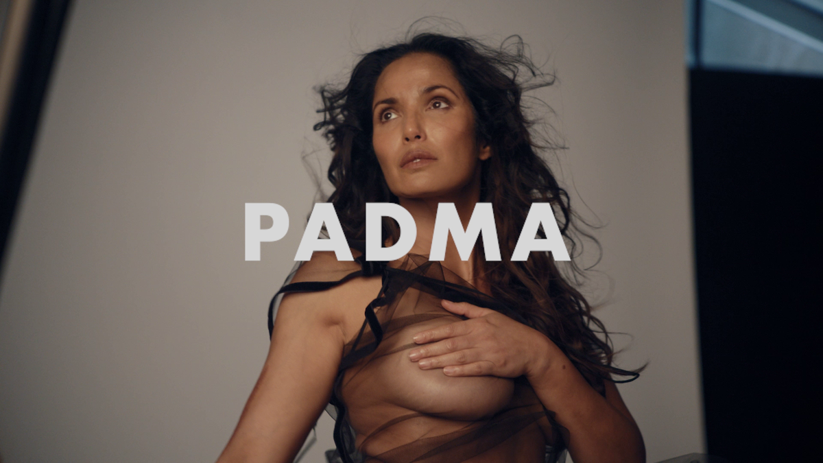 S-a lansat Calendarul Pirelli 2025 » Imagini senzuale cu cele mai tari modele din lume, realizate pe o plajă din Miami