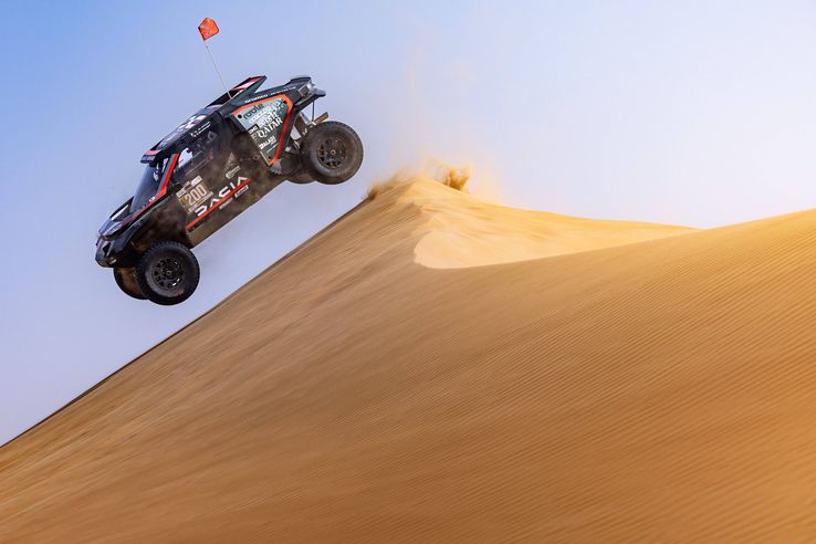 Nasser Al-Attiyah și Dacia Sandrider, imagini din 2025 // foto: Imago