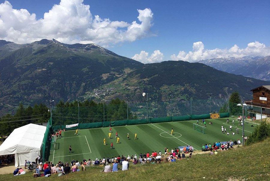 „Ottmar Hitzfeld” Arena Iată TOP 10 cele mai spectaculoase stadioane din lume!