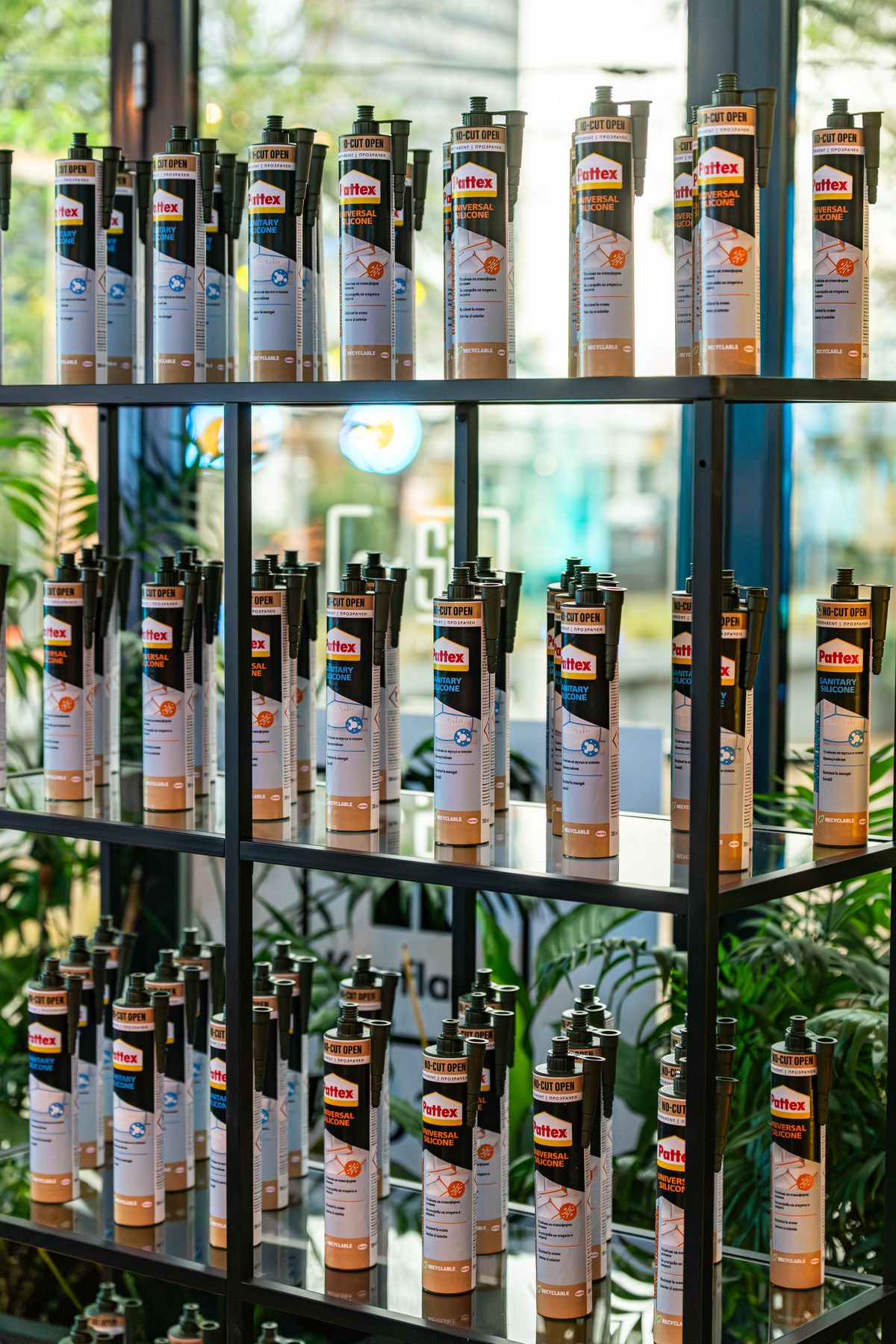 Henkel marchează tranziția de la brandul Moment la Pattex