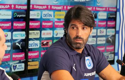 Filipe Coelho, pus în dificultate de la prima conferință la Craiova: „De ce mă întrebați asta? Chiar nu am răspuns”. Toate declarațiile de la prezentare