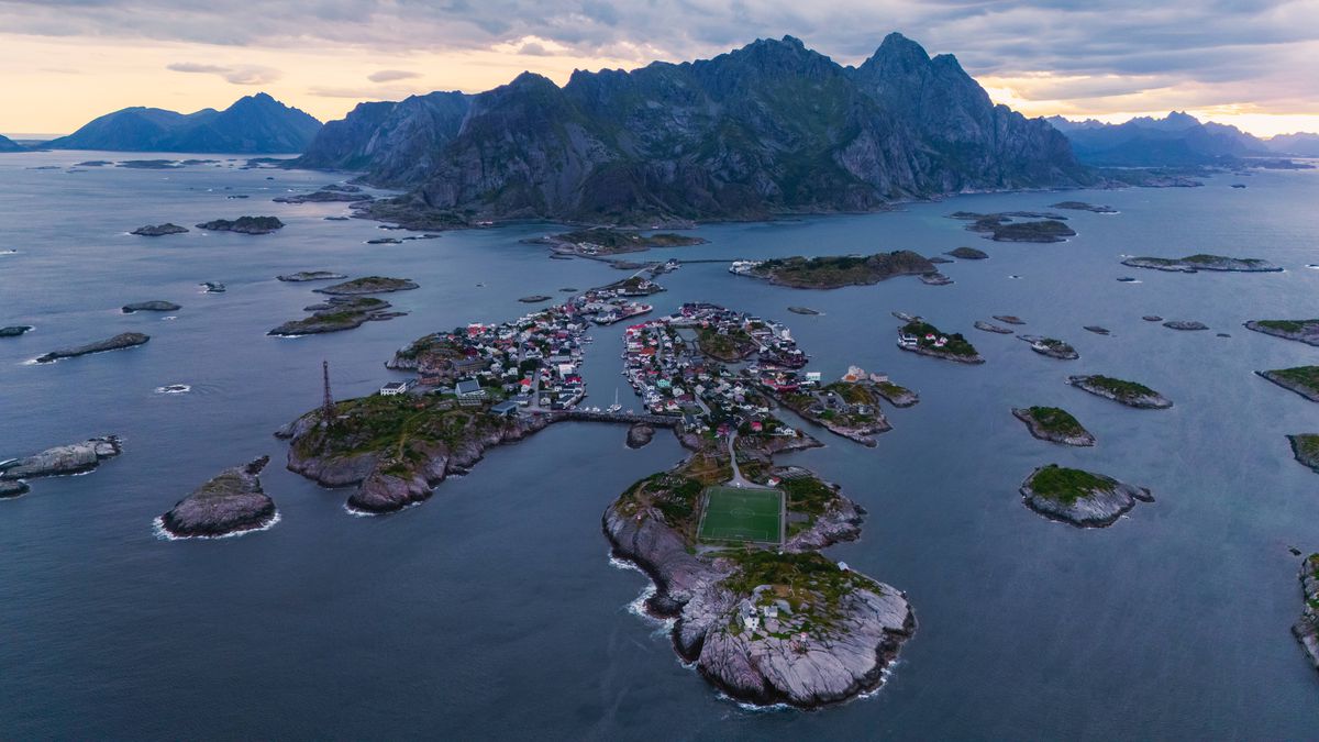 Iată TOP 10 cele mai spectaculoase stadioane din lume!