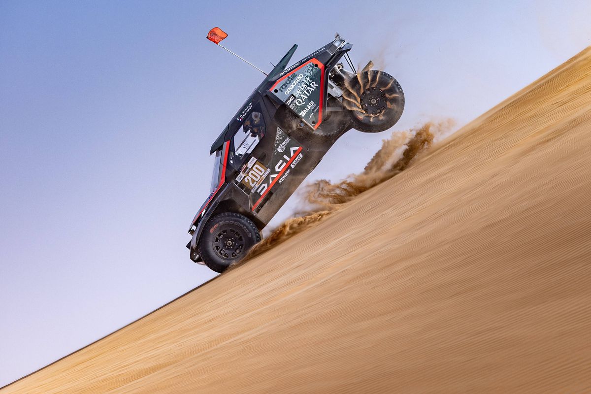 La doar a doua participare, Dacia a câștigat Raliul Dakar!