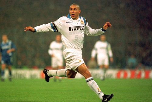 Ronaldo, de două ori câștigător al Balonului de Aur (1997, 2002), a jucat cinci sezoane la Inter / Foto: Imago