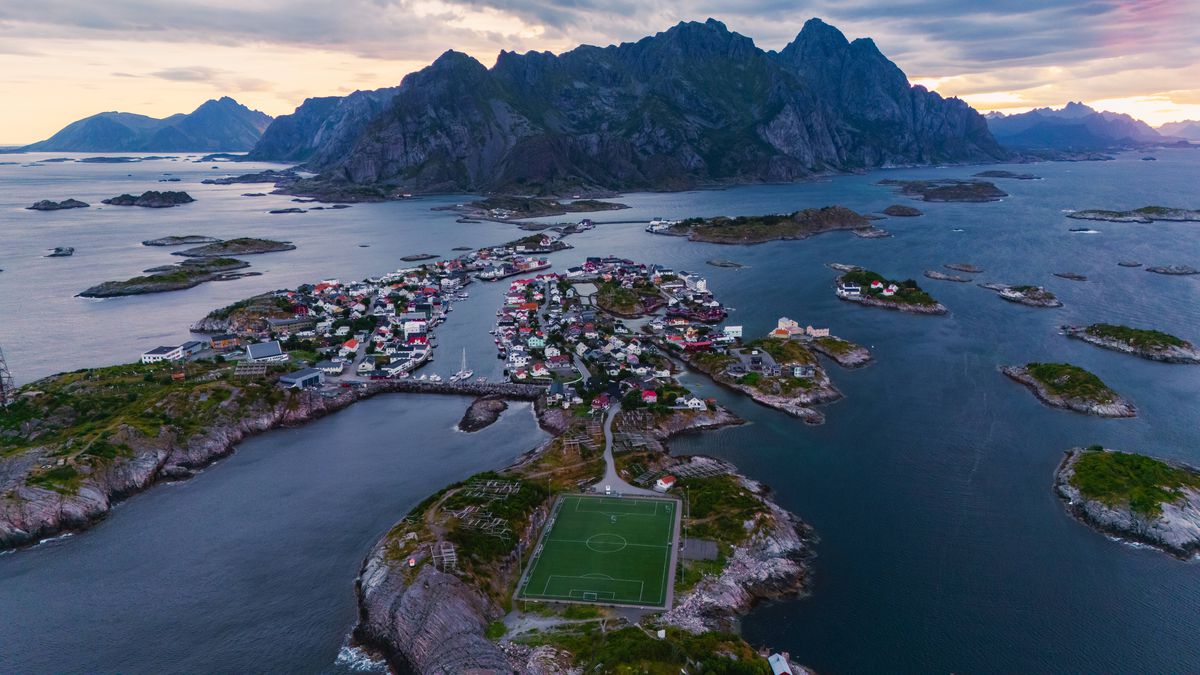 Iată TOP 10 cele mai spectaculoase stadioane din lume!
