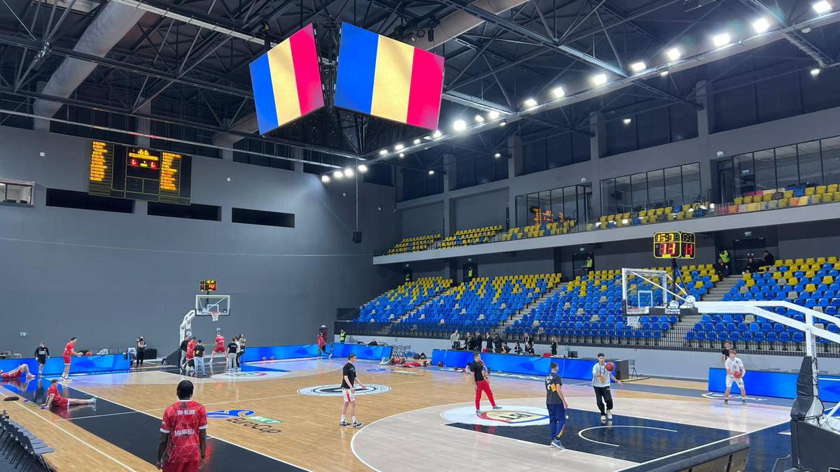 Imagini senzaționale! Ieri au jucat handbal în Europa, azi au transformat TOTAL cea mai nouă sală din România: au muncit toată noaptea pentru un alt eveniment sportiv major