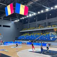 Sala din Turda, modificată pentru meciul lui U-BT Cluj-Napoca / FOTO: David Istrate (GSP.ro)