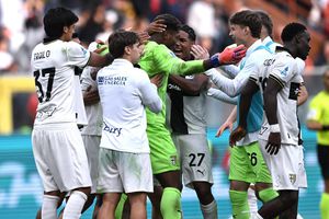 Derby della Madonnina se joacă și în mercato! » Interul lui Cristi Chivu și Milan curtează un jucător de la Parma