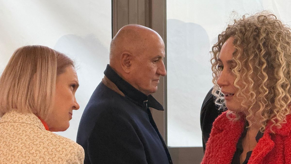 „Are viteză Dinamo spre titlu?” » Dintr-o mașină retro, Florentin Petre a răspuns fără să ezite: „Îți dai seama ce tură dau cu Zeljko?”