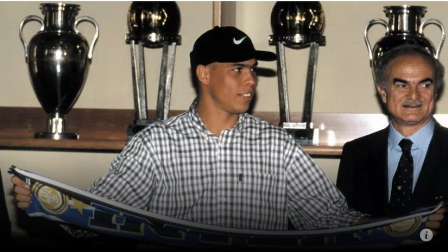 Ziua prezentării oficiale a lui Ronaldo ca noul atacant al lui Inter Culisele picante ale unei mutări antologice: „Când i-au văzut chelia, 3 travestiți l-au îmbrățișat în stradă!”