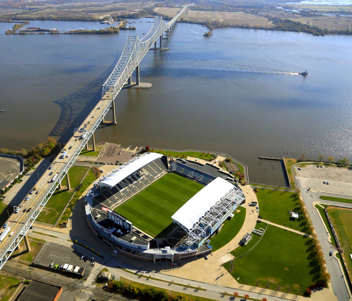 Iată TOP 10 cele mai spectaculoase stadioane din lume!