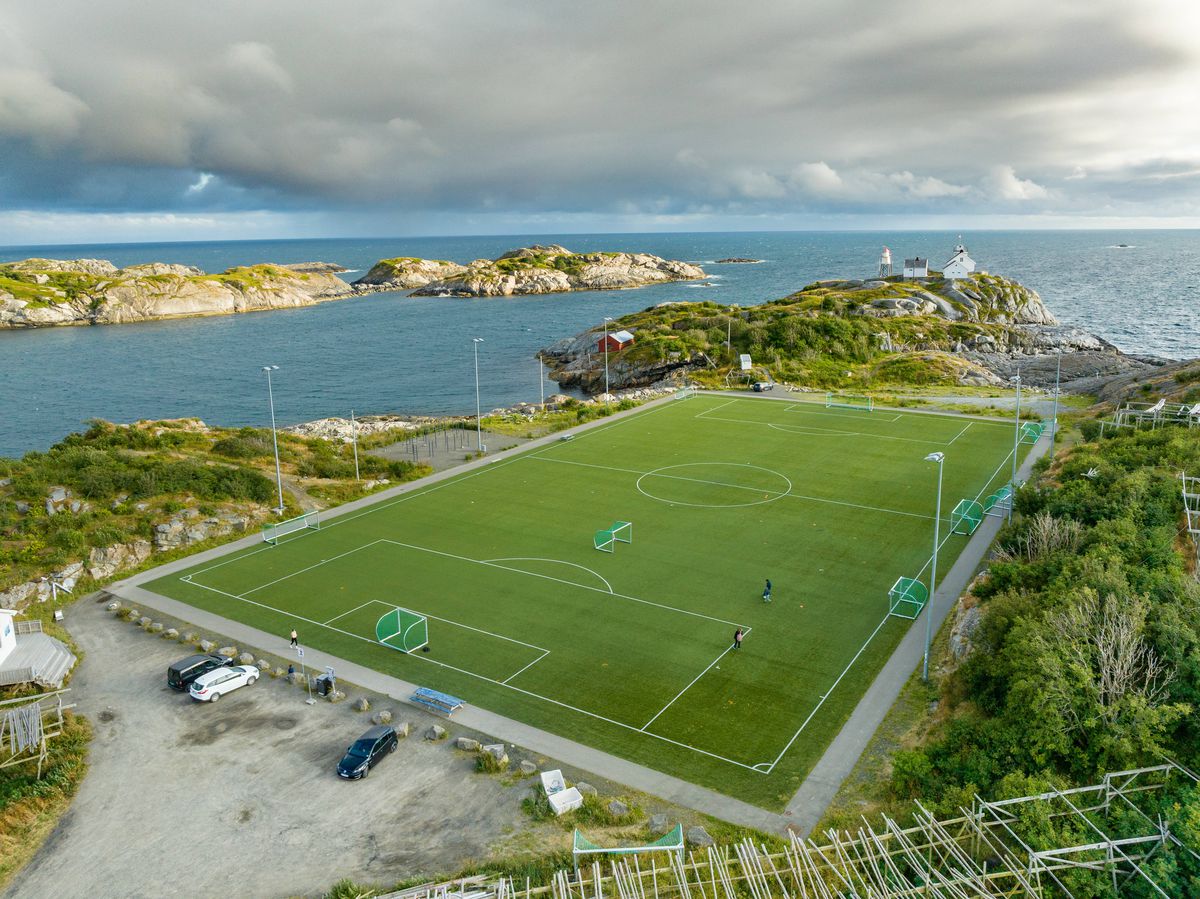Iată TOP 10 cele mai spectaculoase stadioane din lume!