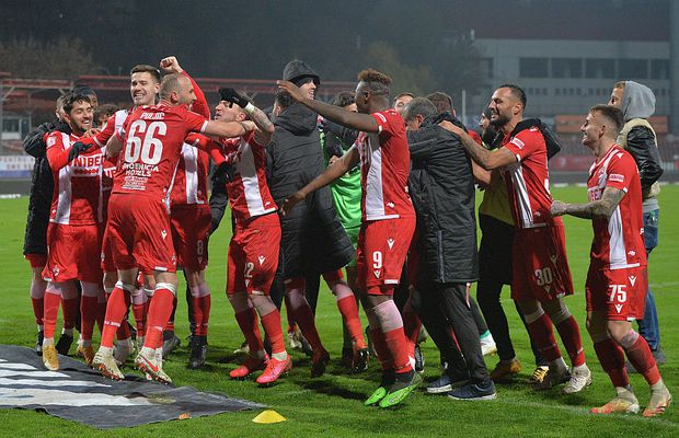 Se „sapă” și între ei! Noi detalii de culise de la Dinamo: a venit rândul lui Alex Couto să fie „mazilit”