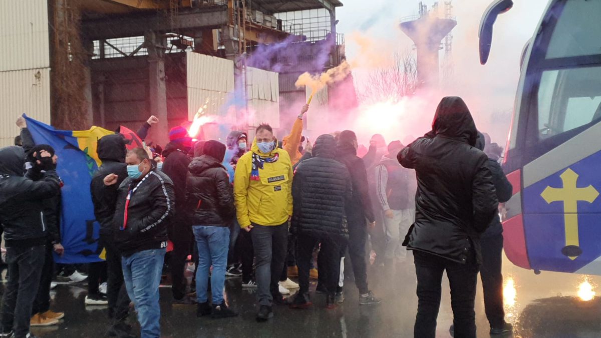 Fani FCSB înainte de meciul cu CFR Cluj - 12.12.2020