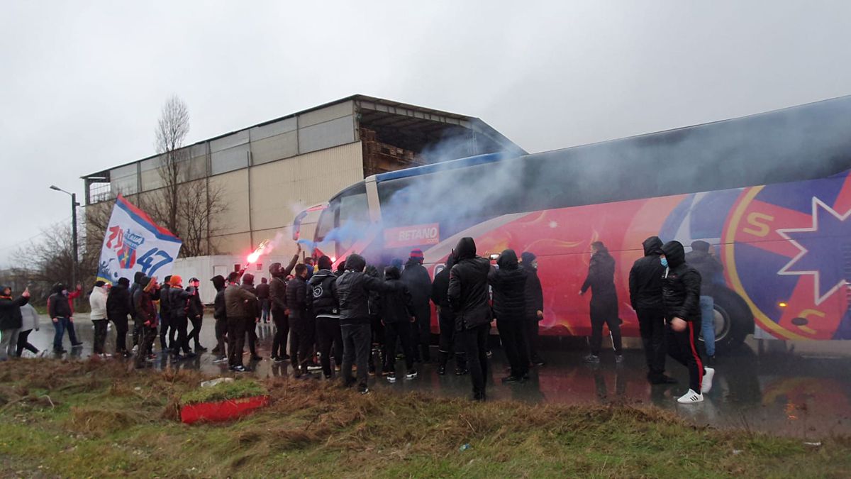 Fani FCSB înainte de meciul cu CFR Cluj - 12.12.2020