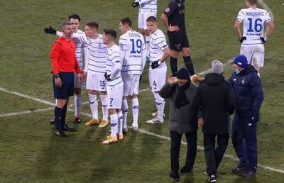 Scandal la Kiev: Lucescu a intrat să protesteze până la centrul terenului! Reacția antrenorului după meci