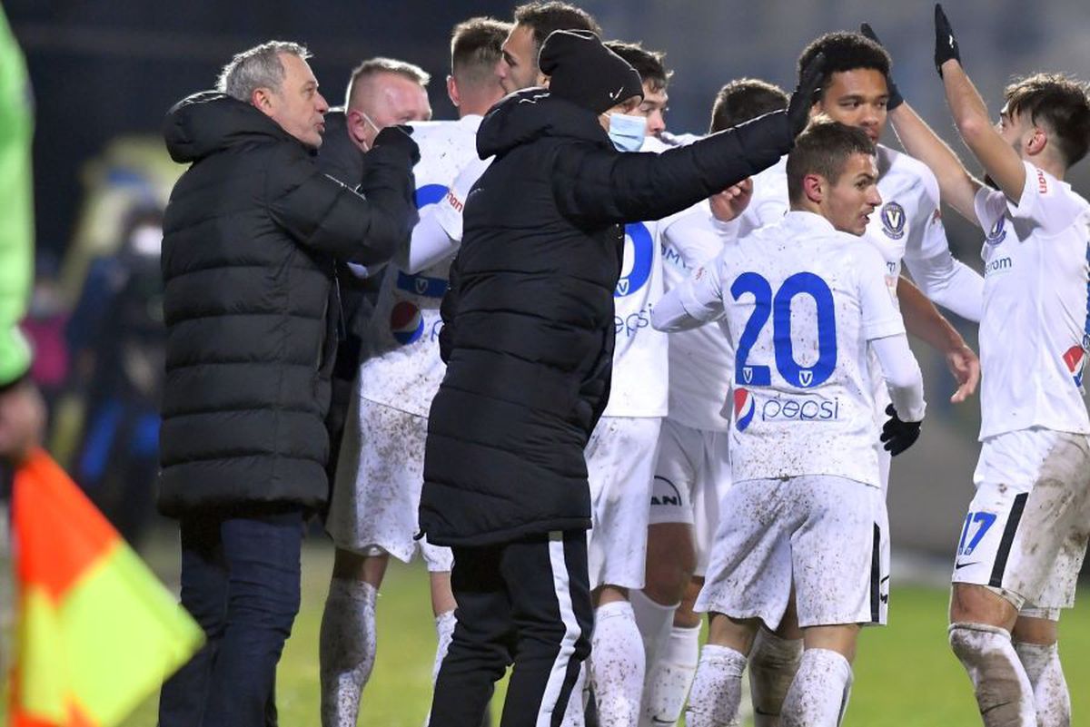 Chindia - Viitorul 1-1. Mircea Rednic, săgeți după debut: „Îți pui ceva întrebări când vezi asta” » Ce îi reproșează lui Cojocaru
