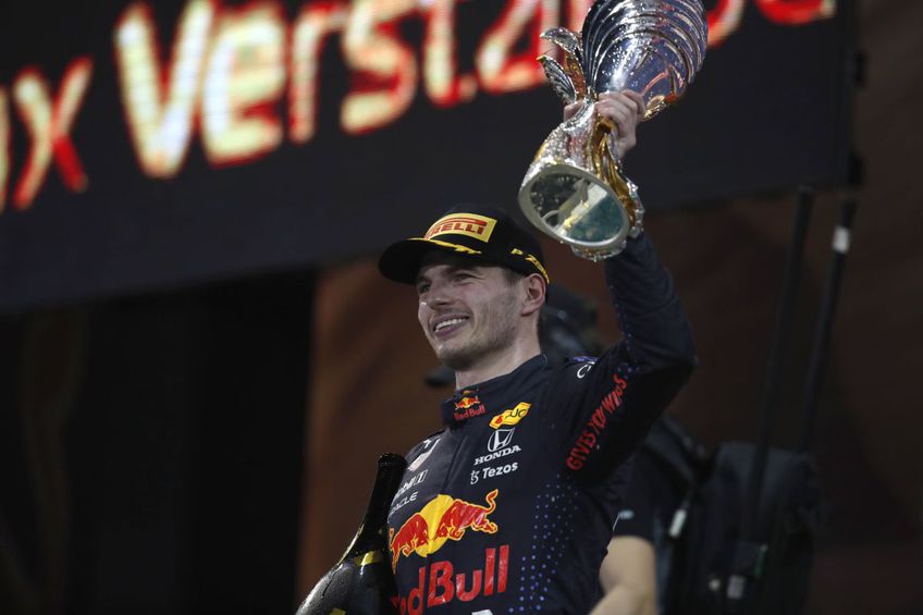 Max Verstappen este în premieră campion mondial de Formula 1