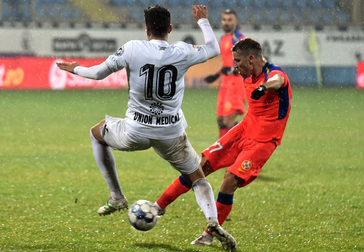 „Frustrarea e mare!” » Două vedete de la FCSB, analizate în direct: „I se face o nedreptate”