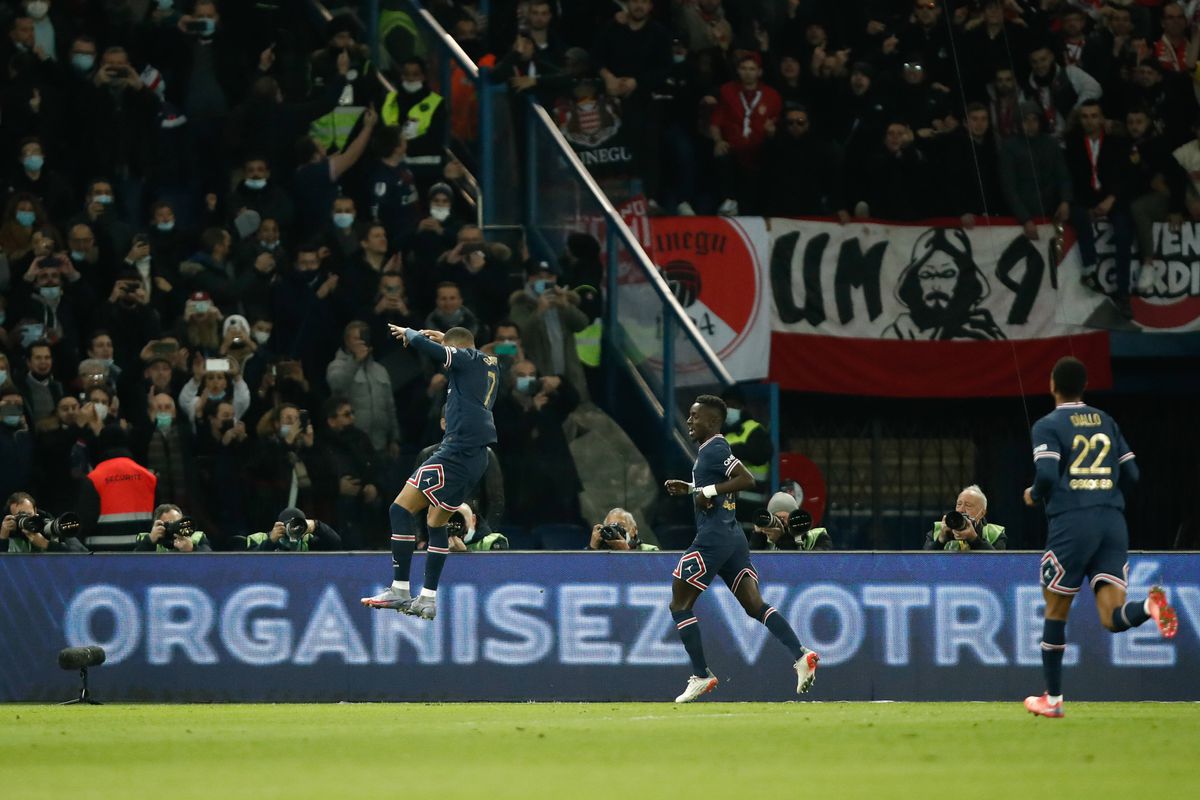 „Dubla” lui Mbappe îi aduce victoria lui PSG în derby-ul cu Monaco