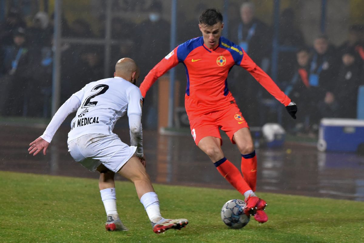 „Frustrarea e mare!” » Două vedete de la FCSB, analizate în direct: „I se face o nedreptate”