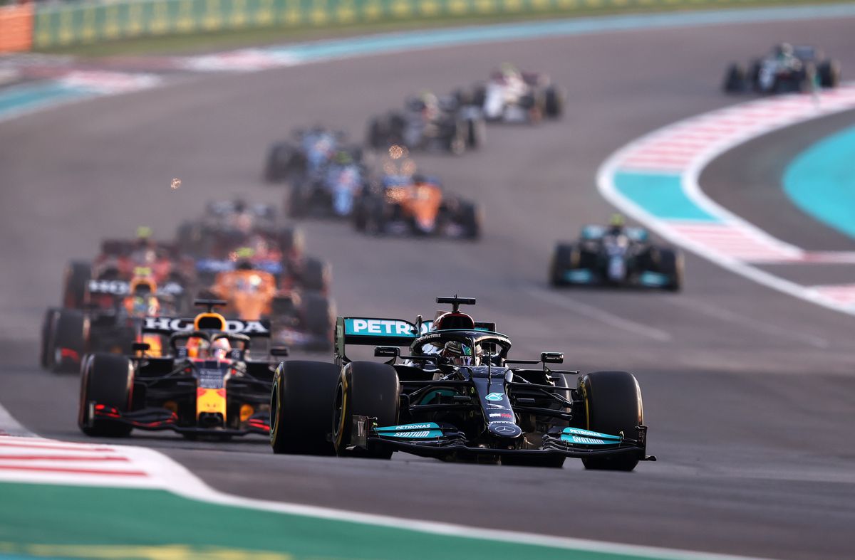 Cum a văzut Lineker decizia care a decis titlul în Formula 1: „City - Liverpool, ultimele 3 minute ale sezonului. City conduce, dar arbitrul decide că e mai palpitant să facă asta”