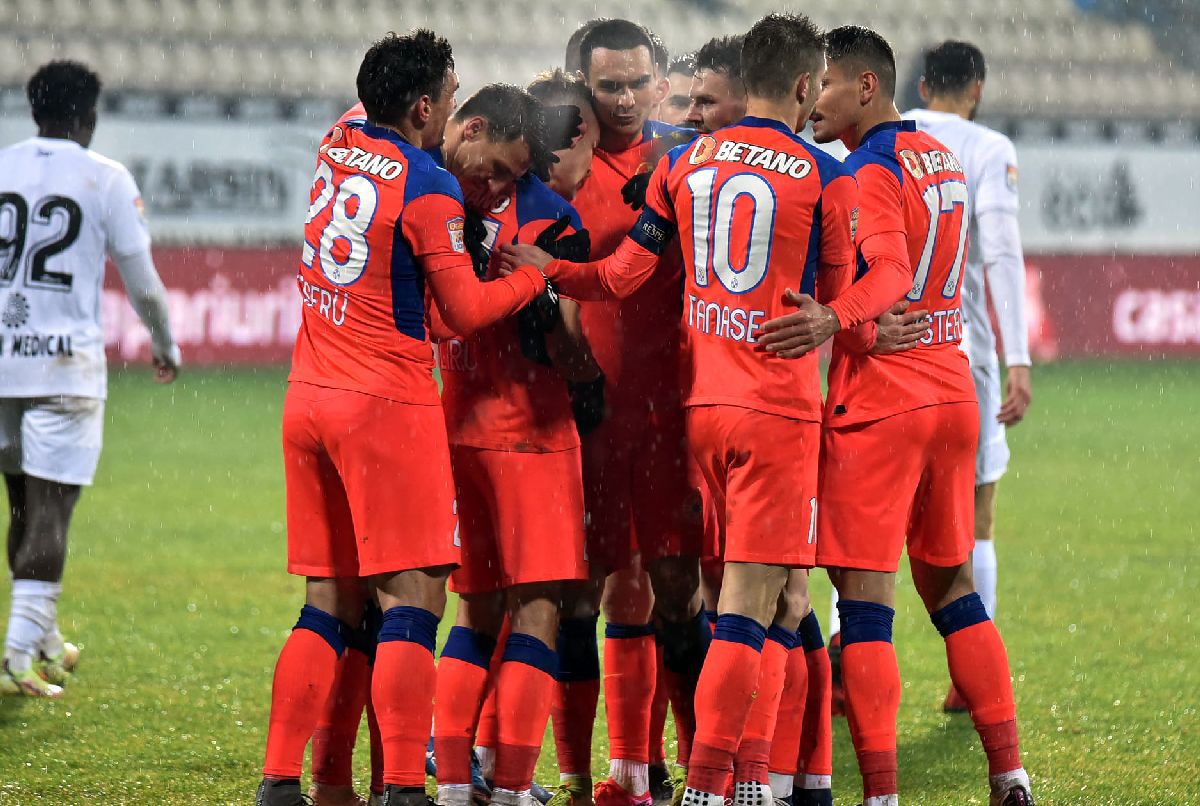 „Frustrarea e mare!” » Două vedete de la FCSB, analizate în direct: „I se face o nedreptate”