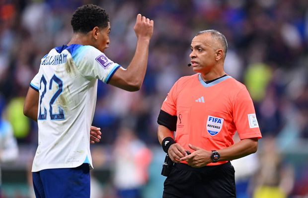 Cine e favorit să arbitreze finala Campionatului Mondial » I-a enervat la culme pe englezi în meciul cu Franța!