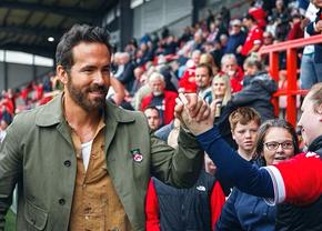 Gestul incredibil făcut de Ryan Reynolds pentru soția unui jucător al echipei sale: „Le voi fi tuturor recunoscătoare”