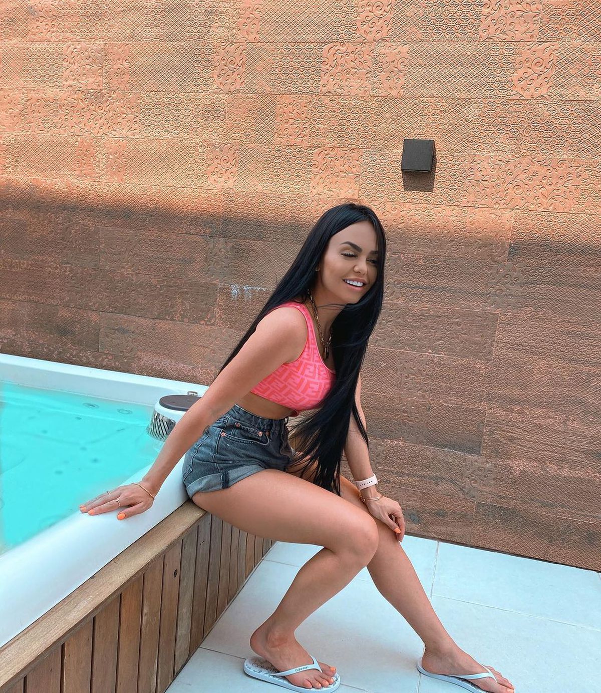 Noul transfer al Barcelonei a punctat decisiv și în plan personal: s-a căsătorit cu Dayana la doar 18 ani