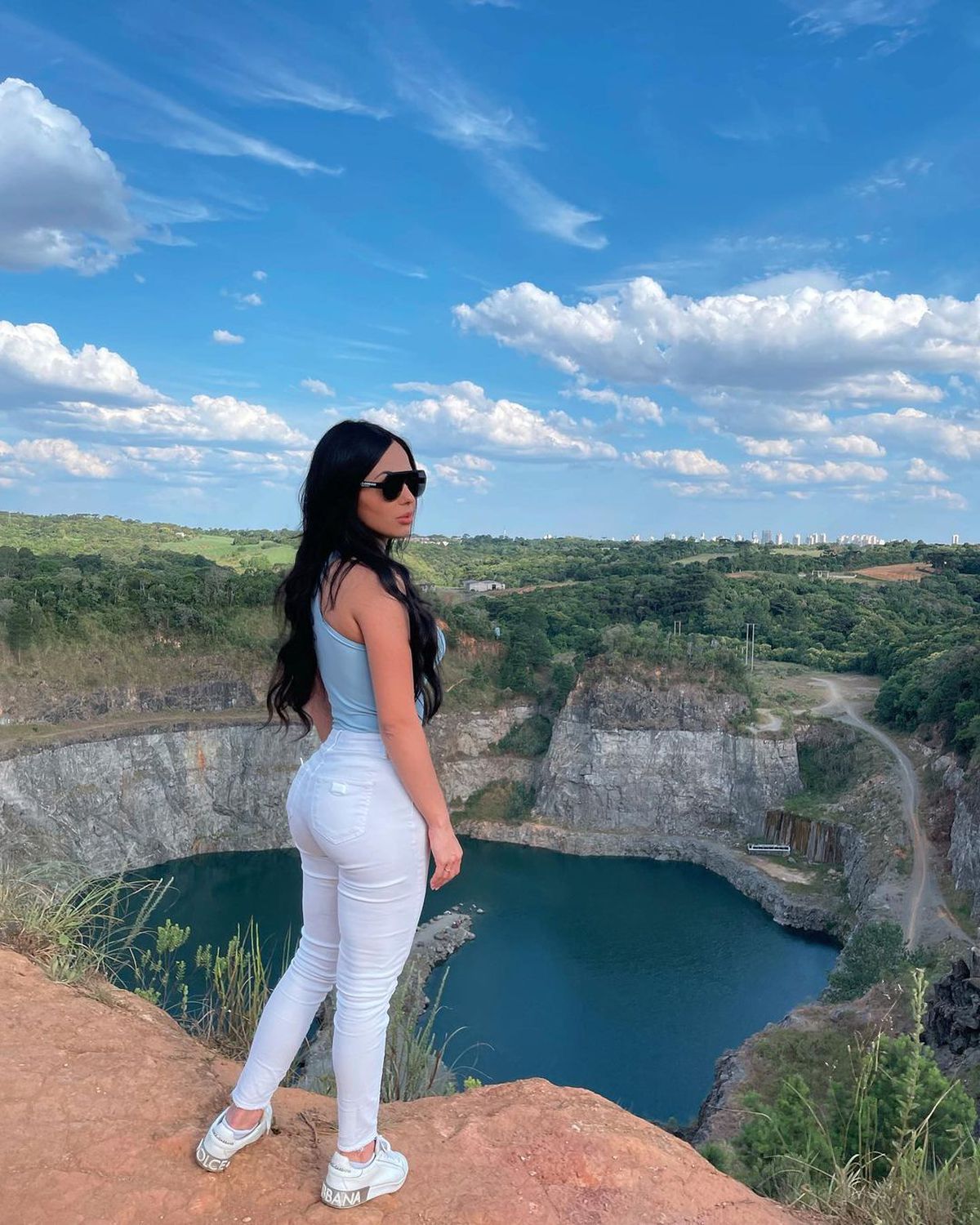 Noul transfer al Barcelonei a punctat decisiv și în plan personal: s-a căsătorit cu Dayana la doar 18 ani