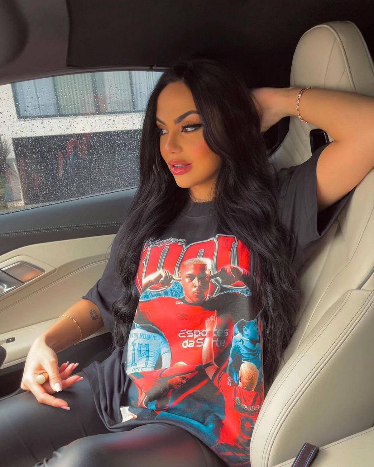 Noul transfer al Barcelonei a punctat decisiv și în plan personal: s-a căsătorit cu Dayana la doar 18 ani