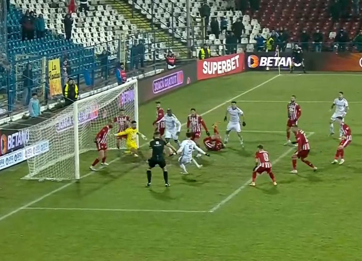 „N-am mai văzut așa ceva!” » Ratarea campionatului? Dorinel Munteanu, exasperat de tripla ocazie din prelungiri!