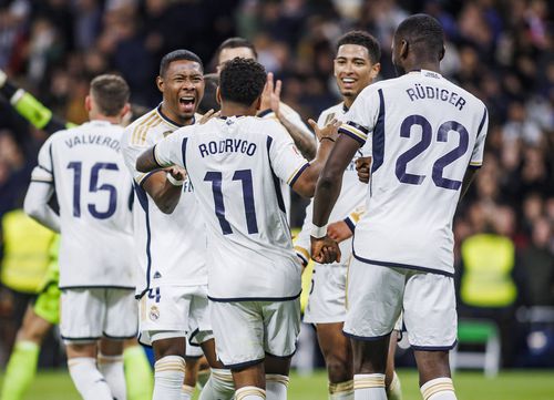 Jucătorii lui Real Madrid celebrează un gol
