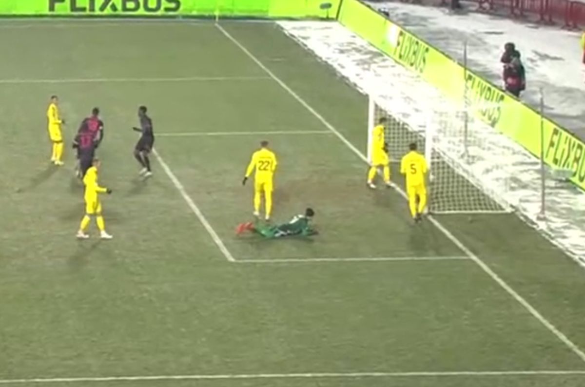 Condiții ASPRE! Imagini inedite din meciul lui Chelsea: le-a atras atenția tuturor