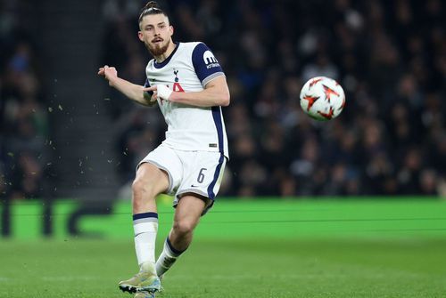 Radu Drăgușin, în Tottenham - Roma