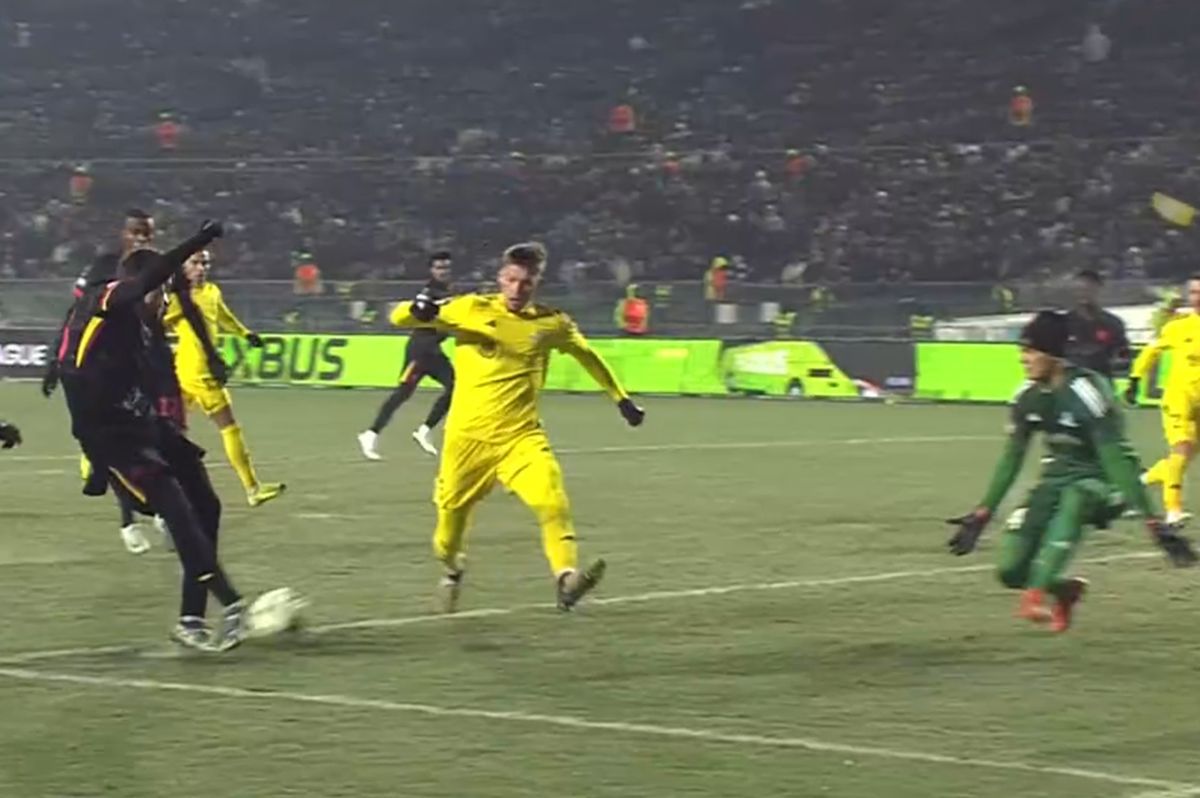 Condiții ASPRE! Imagini inedite din meciul lui Chelsea: le-a atras atenția tuturor