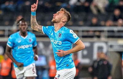 Denis Drăguș, transfer spre Istanbul deturnat? » Două cluburi au pregătite ofertele pentru atacantul român!