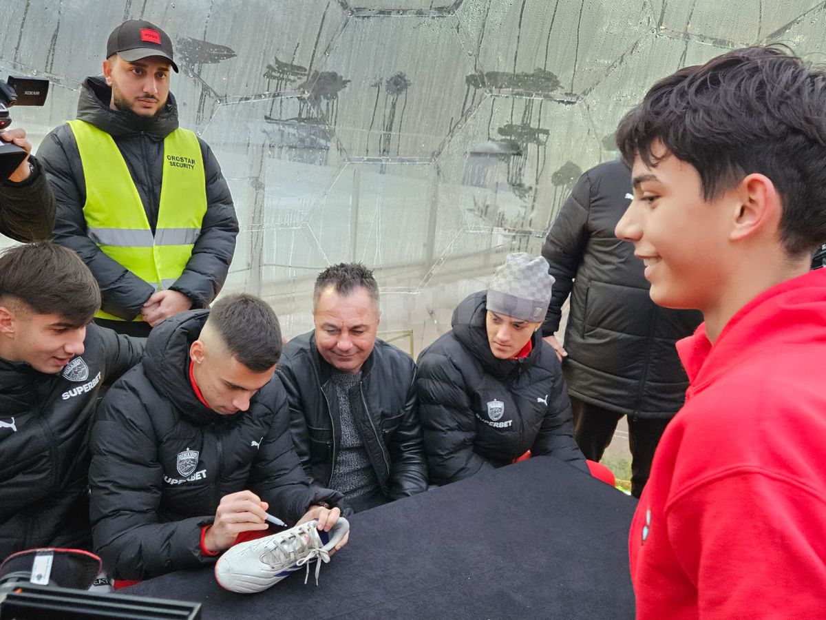 Eveniment de Crăciun organizat de Dinamo