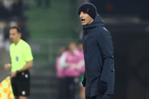 Răzvan Lucescu se ia de Horațiu Feșnic: „N-a existat niciun fault, ne-a doborât psihologic”