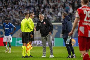 Bild dă de pământ cu Andrei Chivulete » Antrenorul nemților a făcut o criză de nervi