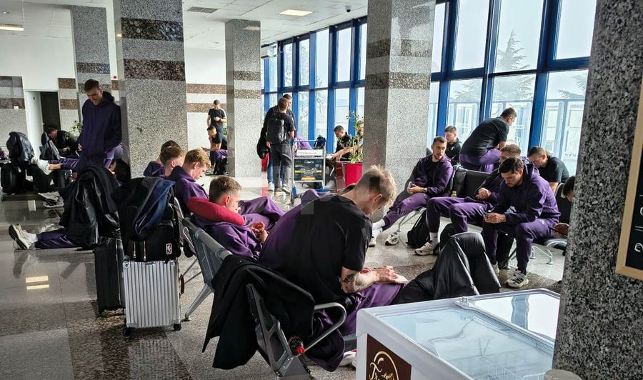 Sparta Praga a plecat cu greu din Craiova » Probleme pentru cehi în aeroport