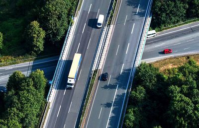 Cine e enigmaticul „morimus funereus”, care ne lasă fără finanţare europeană pentru Autostrada Sibiu-Piteşti