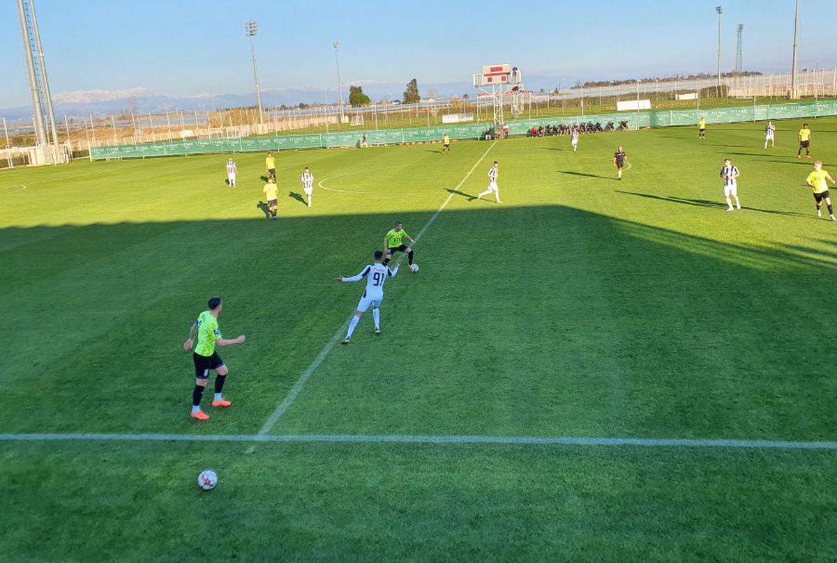 CORESPONDENȚĂ GSP DIN ANTALYA // VIDEO + FOTO Astra, umilită într-un amical cu de toate: bătaie în tribună + gol spectaculos al lui Denis Alibec