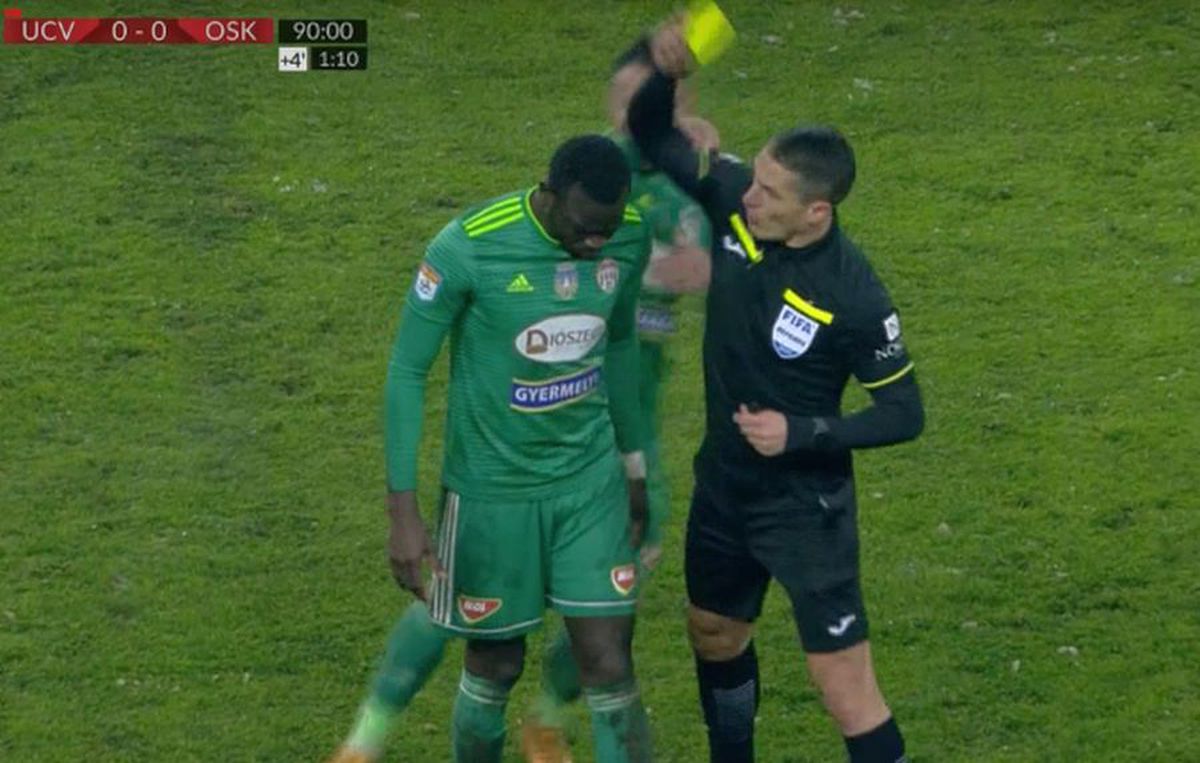 Un jucător de la Sepsi, criticat dur după meciul cu Craiova: „Zece etape de suspendare” » Nu l-a iertat nici propriul antrenor: „Zici că e posedat”