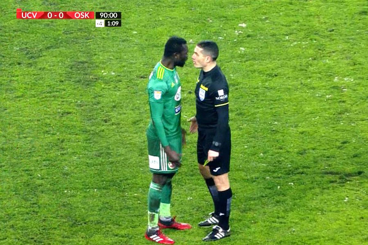 Un jucător de la Sepsi, criticat dur după meciul cu Craiova: „Zece etape de suspendare” » Nu l-a iertat nici propriul antrenor: „Zici că e posedat”