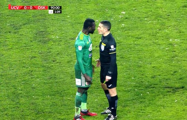 Un jucător de la Sepsi, criticat dur după meciul cu Craiova: „Zece etape de suspendare” » Nu l-a iertat nici propriul antrenor: „Zici că e posedat”